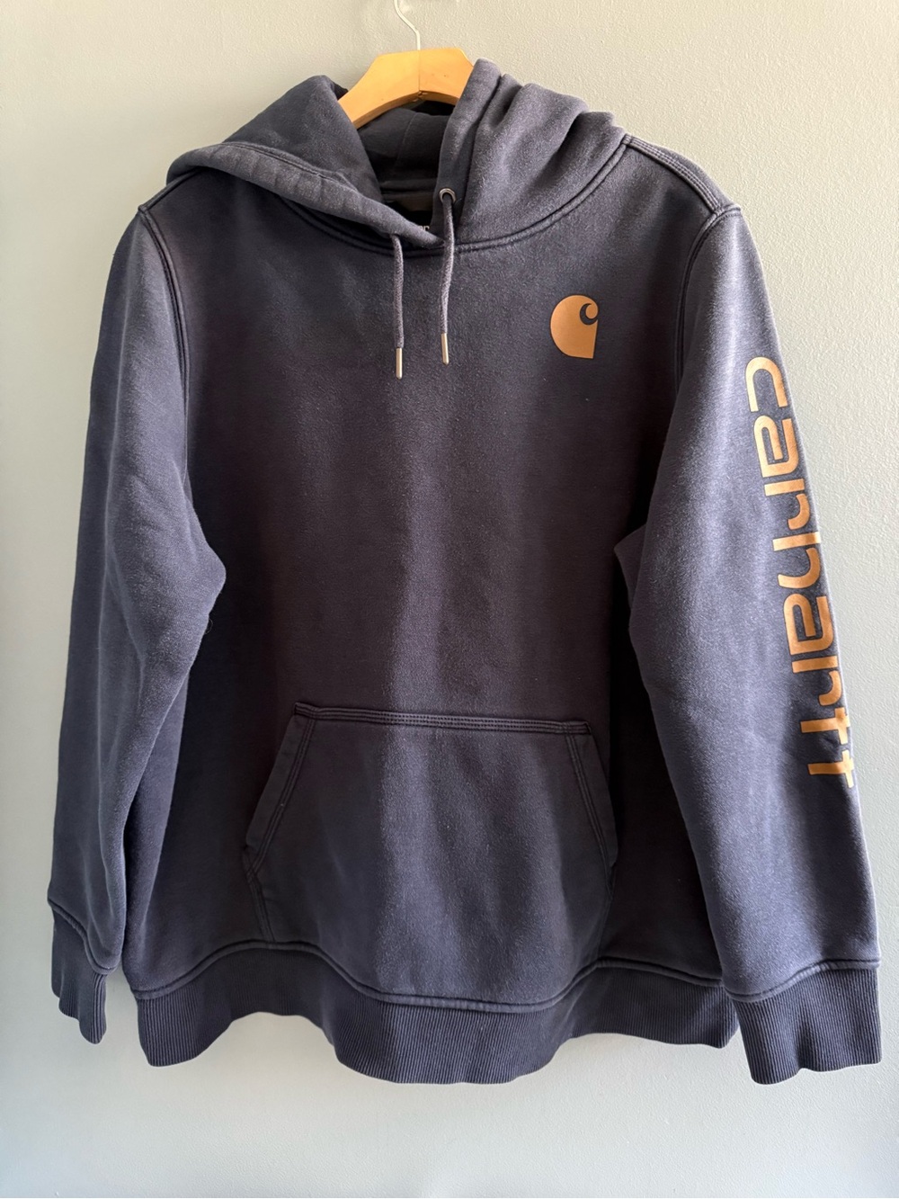Carhartt Women’s Relaxed Fit Midweight Logo Sleeve Graphic Hoodie